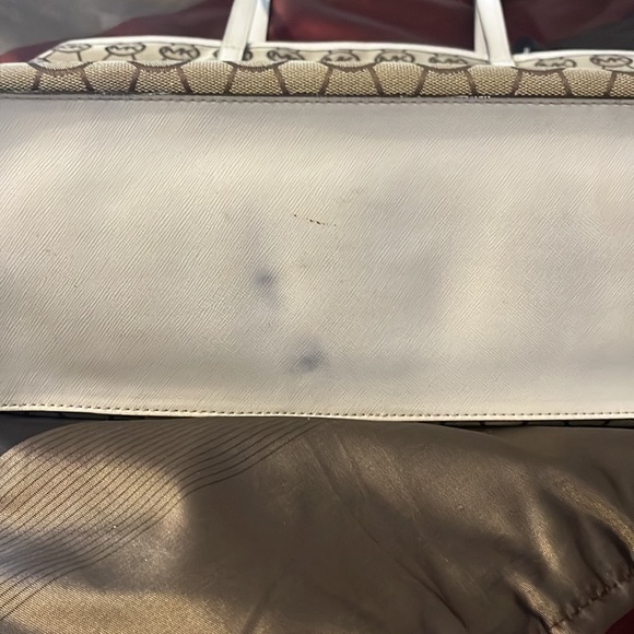 Michael Kors Tote Bag - Picture 2 of 6